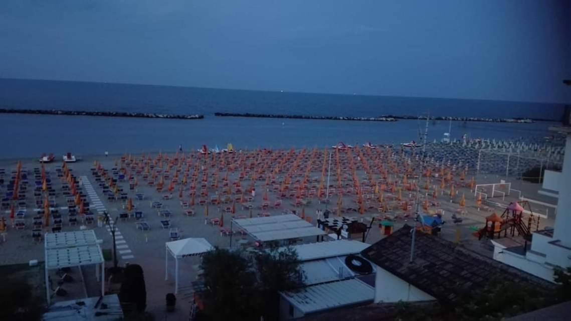 Villa Dolcevita Bellaria-Igea Marina Exterior foto